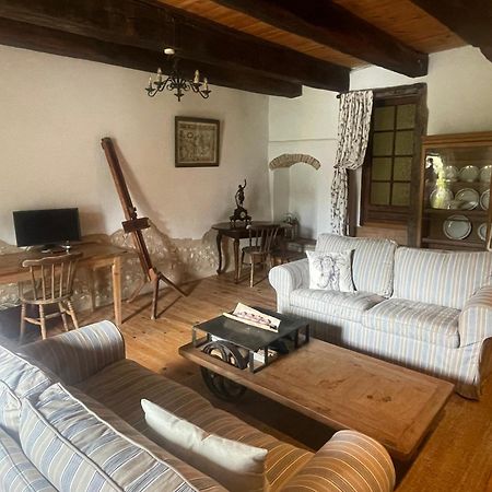 Vila Les Galineaux La Roquille Exteriér fotografie